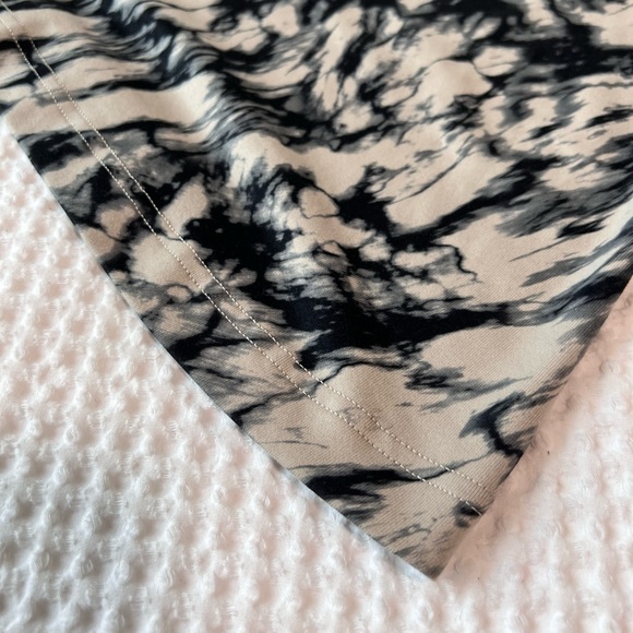 Lululemon Racerback Tank Top - Picture 10 of 10